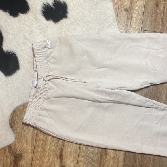 light beige Hollister wide-leg sweatpants - Picture 2 of 11